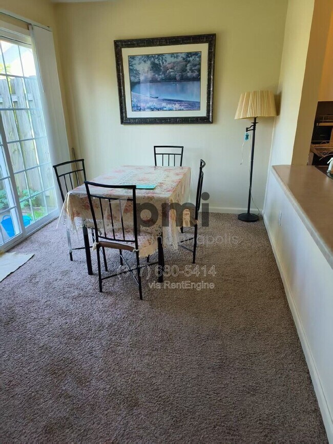 Building Photo - 2871 S Walnut Street Pike