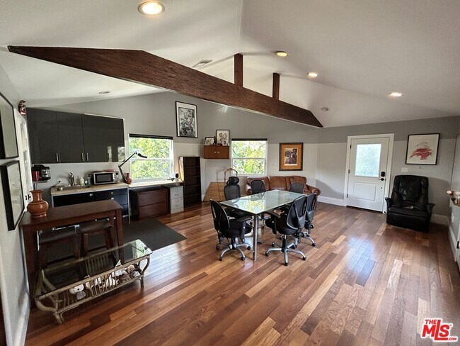 Building Photo - 8302 S Sepulveda Blvd