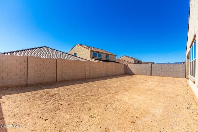 Building Photo - 17651 W Palo Verde Dr