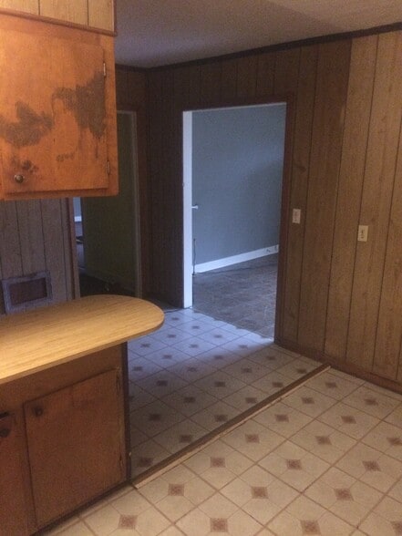 Into the dinning room from kitchen - 375 Columbus St