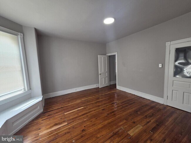 Building Photo - 5109 Knox St