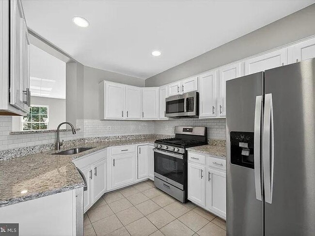 Building Photo - 22989 Whitehall Terrace