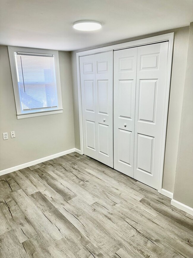 Building Photo - Charming Completely Remodeled Home!