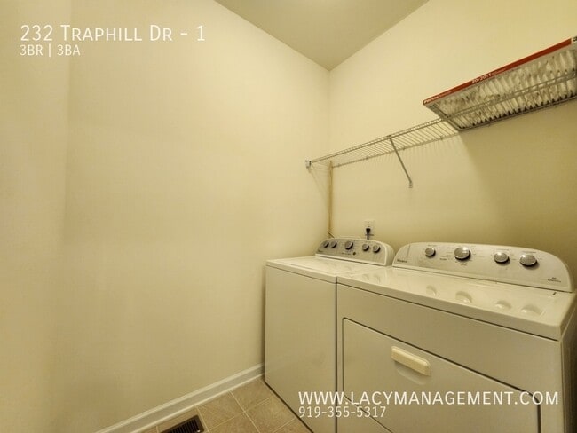 Building Photo - 232 Traphill Dr