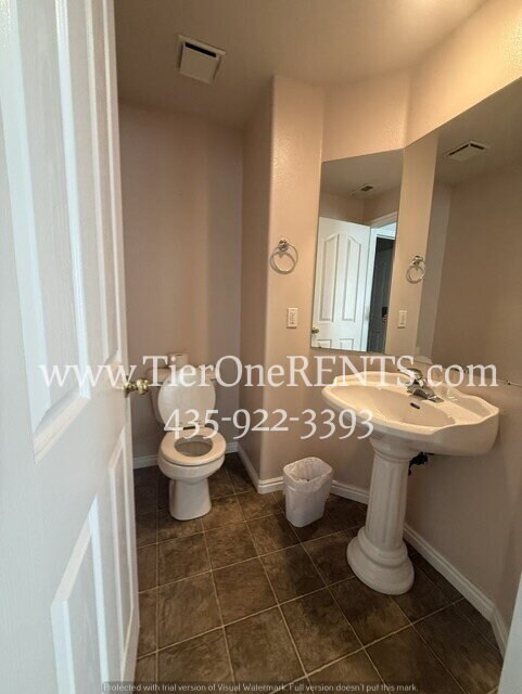 Building Photo - NO DEPOSIT option available for qualified renters with Obligo