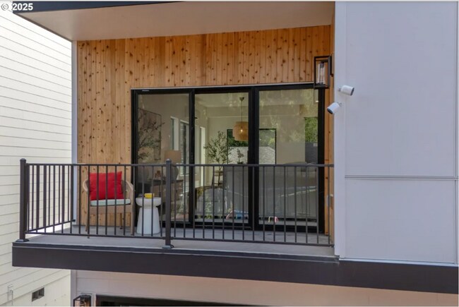 Building Photo - Brand New Modern Urban 4 Bedroom 3 1/2 Bath Homes with Designer Finishes and Air Conditioning Ava...