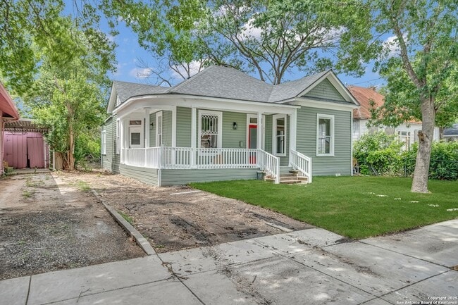 Primary Photo - 822 Lamar St