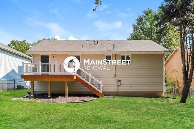 Building Photo - 3 Bedroom Pet-Friendly Home in LEAVENWORTH...