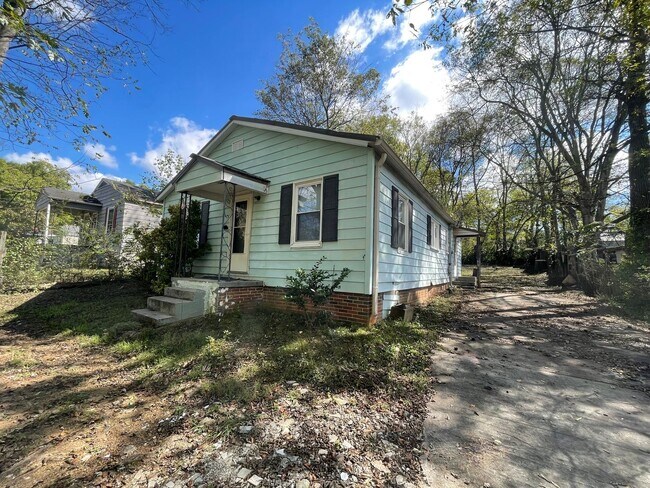 Primary Photo - 3bd 1b house! Right off 20th St.