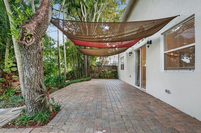 Building Photo - 6249 NW 78th Manor