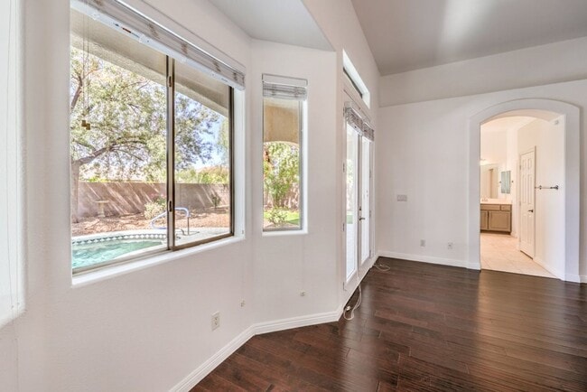 Building Photo - Stylishly Updated Henderson Home | New Stainless Steel Appliances | Heated Pool