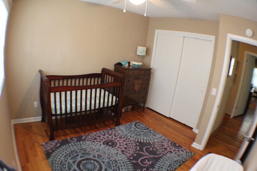 Building Photo - 508 Kenwood Drive