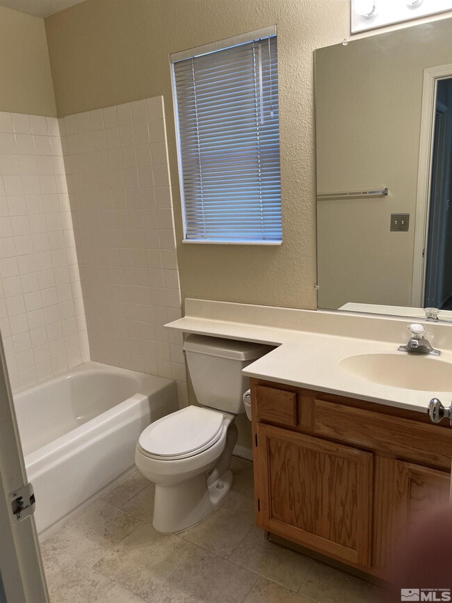 Building Photo - 6137 Greenbrook Dr