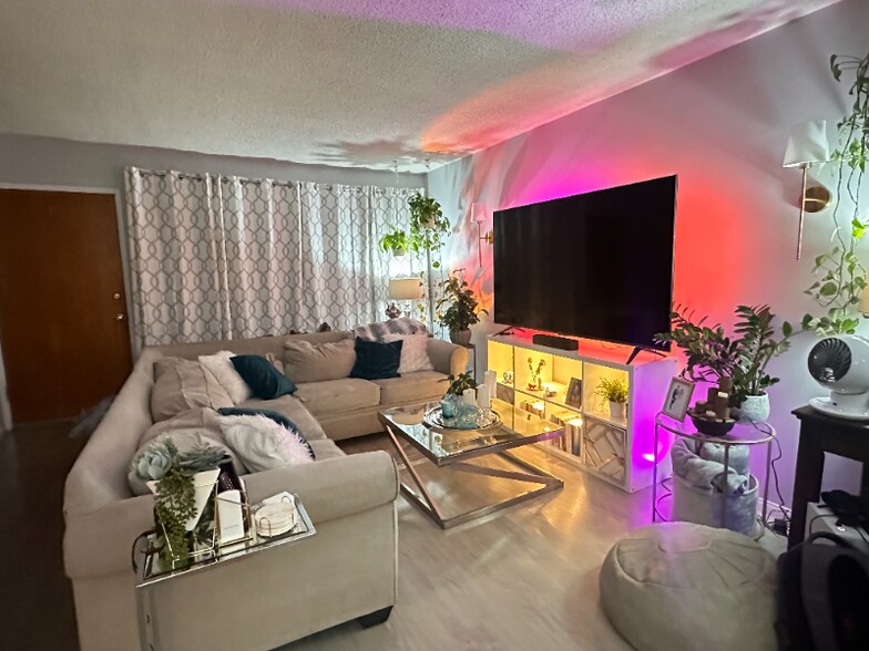 Building Photo - 1139 E Ocean Blvd