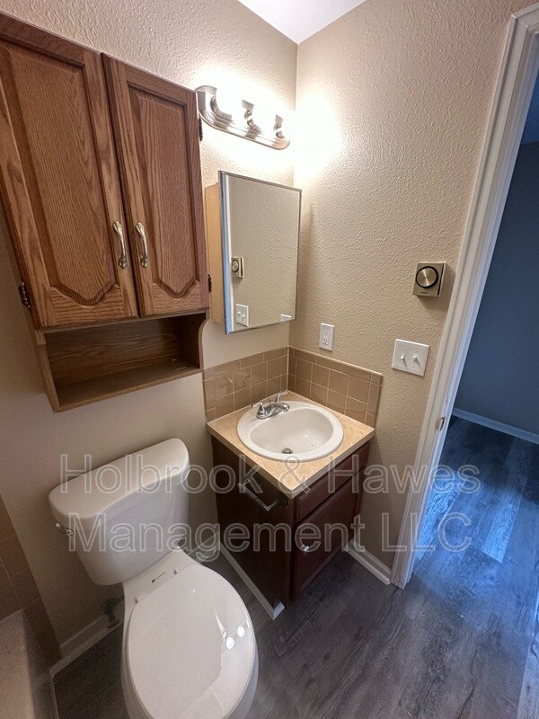 Building Photo - 4881 Basswood Dr