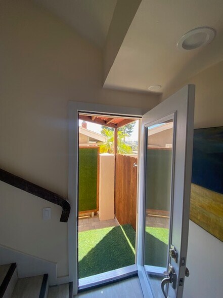 Building Photo - 4784 Mount Almagosa Dr