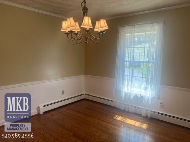 Building Photo - 4bd/3bth SW County Home