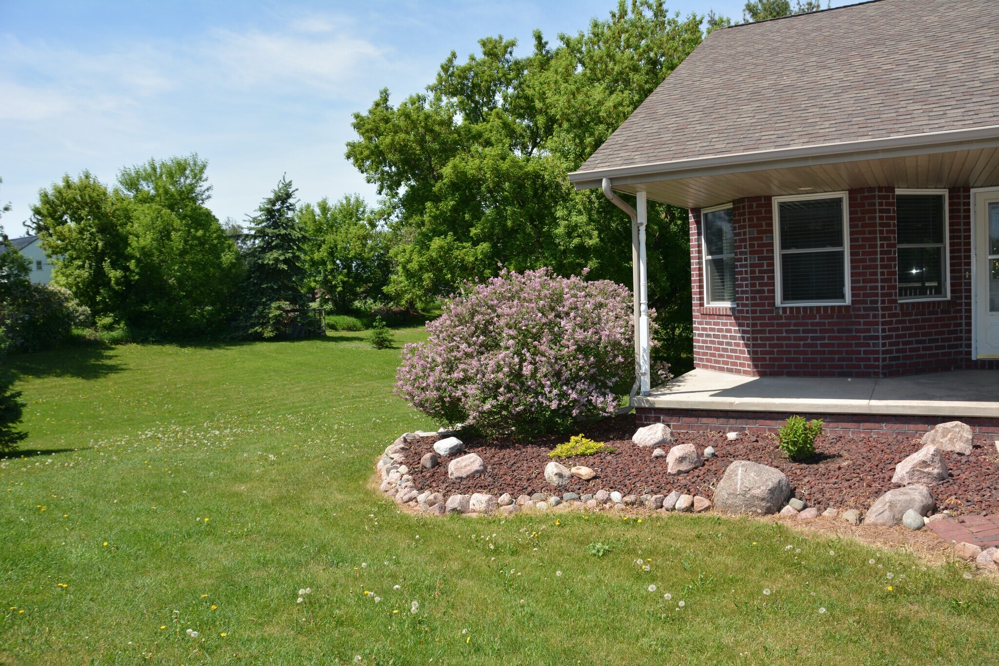 Building Photo - 327 Cordy Lane