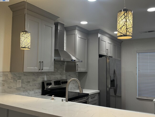 Building Photo - 4207 Sheldon Cir