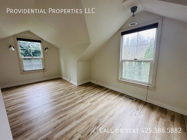 Building Photo - 20620 Larch Way