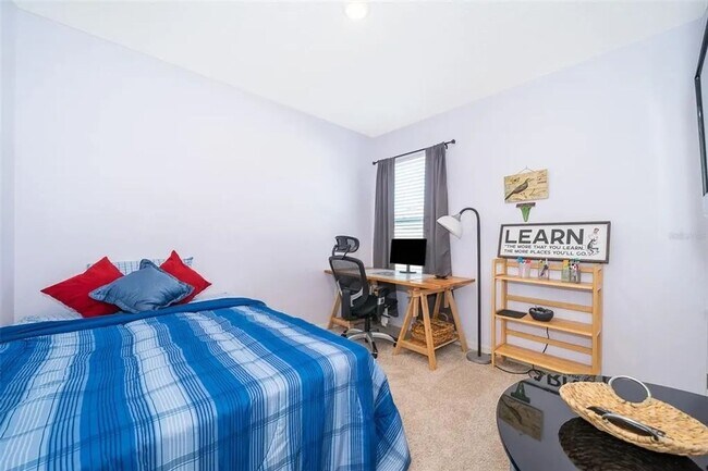 Building Photo - Clean & Newer Single Family Smart Home - N...