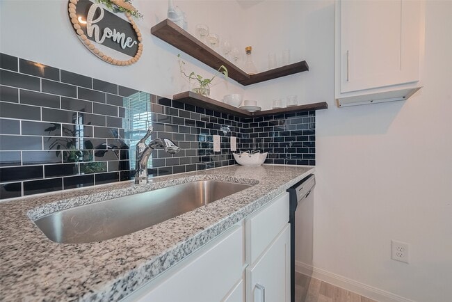 Building Photo - 9923 Opal Stone Wy