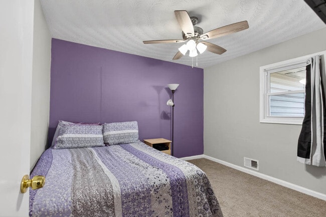 Building Photo - 32 Warren Dr