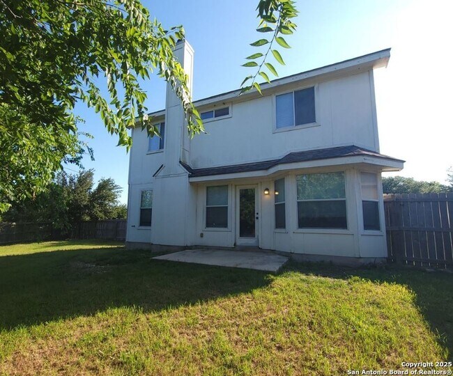 Building Photo - 3 Bedroom 2 Bath in Arborstone subd