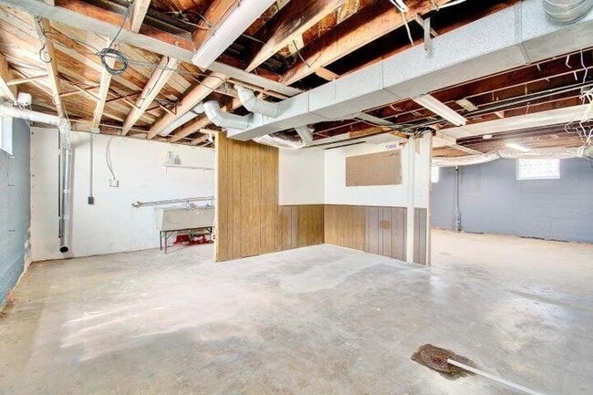 Building Photo - 797 Highland Ave