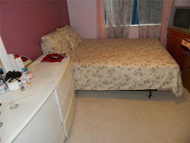 Building Photo - 19301 NW 10th St