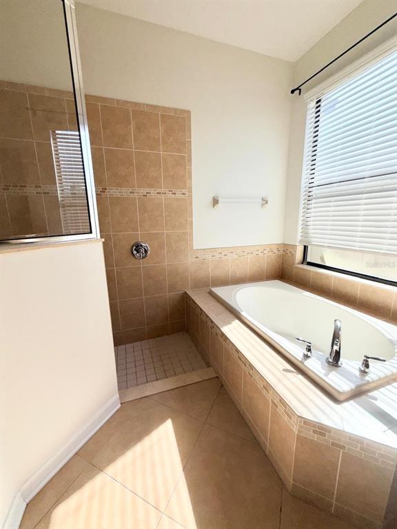 Building Photo - 12747 Tikal Way