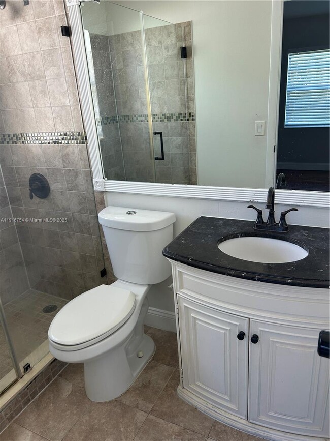 Building Photo - 3216 Coral Ridge Dr