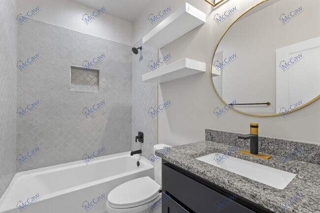Building Photo - 2524 Creek Dr