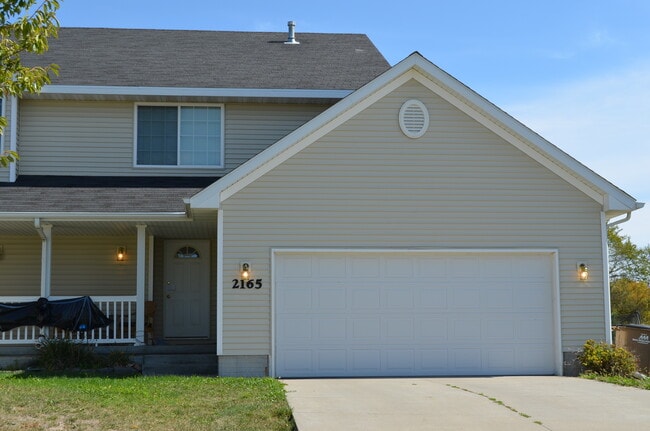 Building Photo - 2165 Copper Wynd Dr