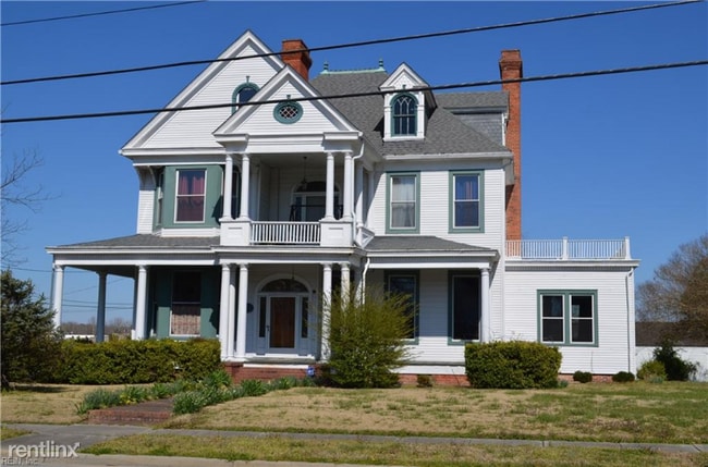 Building Photo - 6 br, 4 bath House - 200 S High St