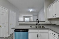 Building Photo - 903 Redwood Dr