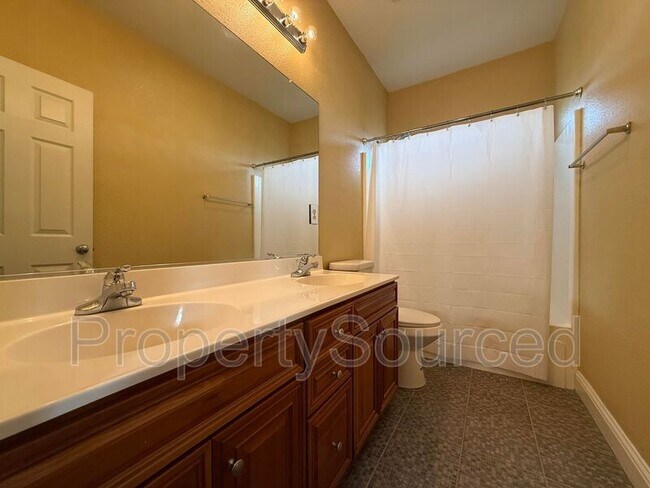 Building Photo - 17808 Daffodil Hill St