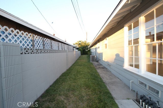 Building Photo - 8392 Walker St