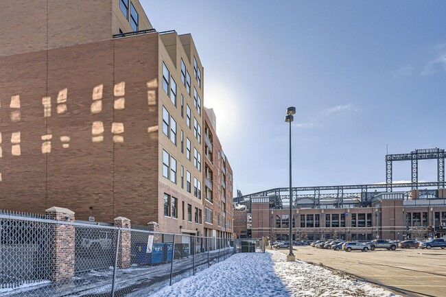 Building Photo - Urban Condo in Downtown Denver