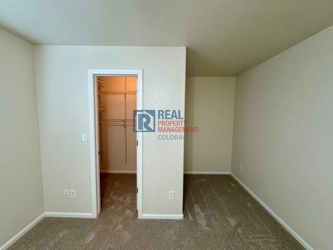 Building Photo - 838 S Kalispell Cir