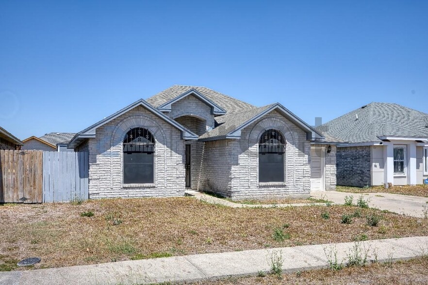 Building Photo - 6053 Blanco River St