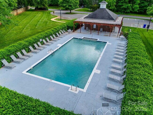 Building Photo - Huntersville, 2-Story Stone Front Traditio...