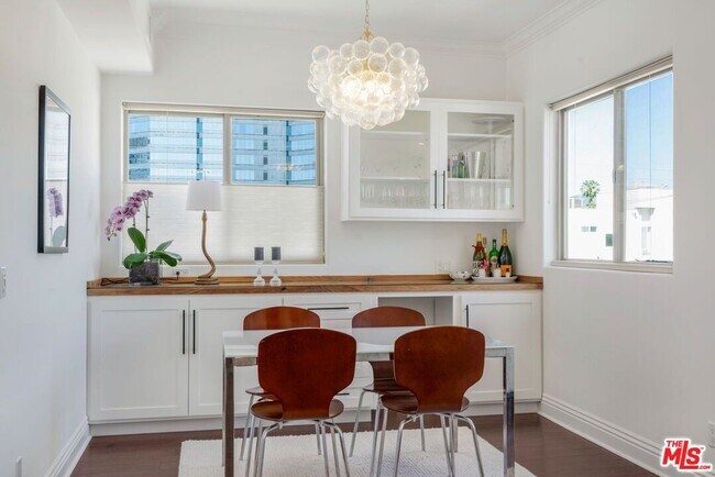 Building Photo - 1316 Amherst Ave