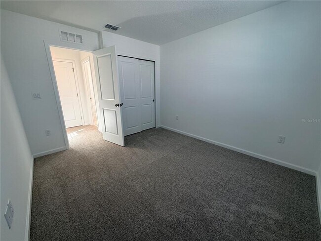 Building Photo - 9948 Red Canoe Aly