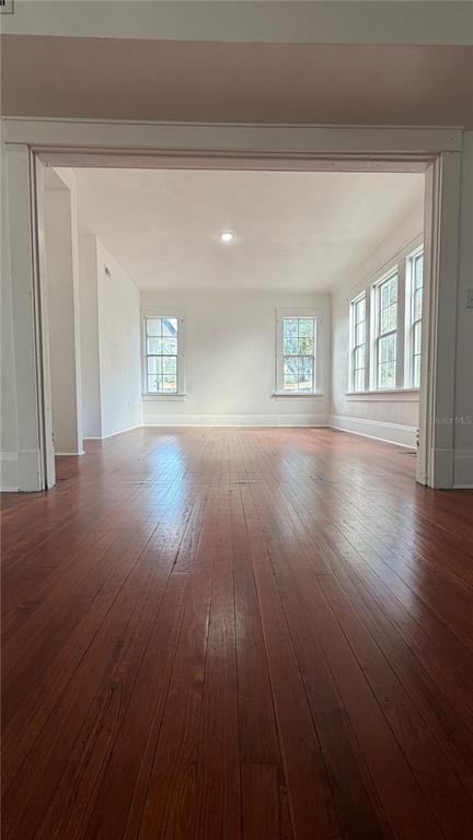 Building Photo - 517 Peninsular Dr