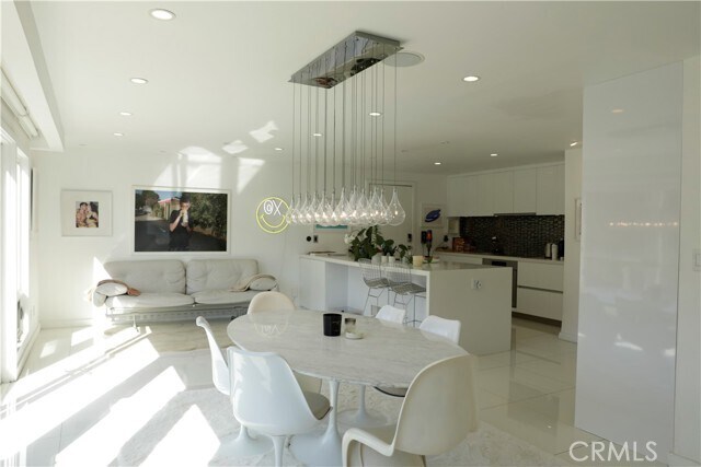 Building Photo - 2115 Groveland Dr