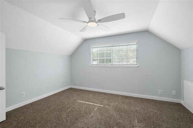 Building Photo - 5504 Coventry Ln