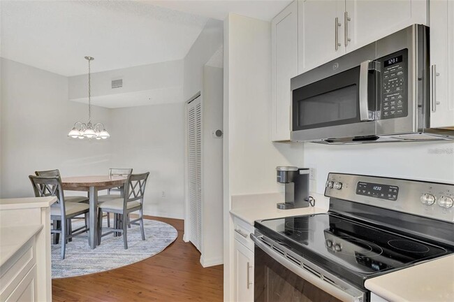 Building Photo - 5459 Bentgrass Dr