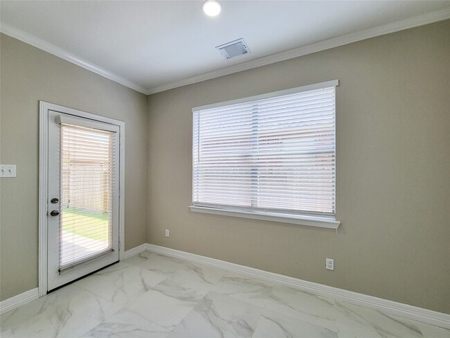 Building Photo - 11130 Celano Dr