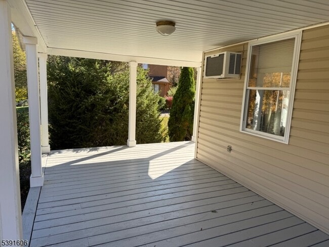 Building Photo - 73 Kiel Ave